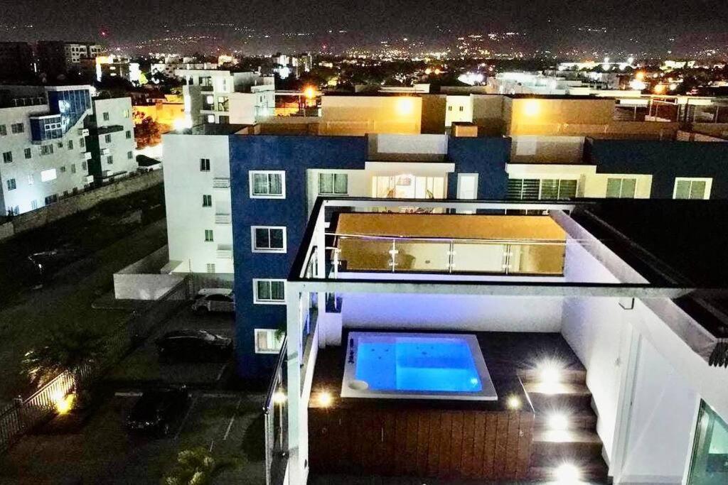 Spectacular Penthouse With Private Jacuzzi Terrace Appartement Santiago De Los Caballeros Buitenkant foto